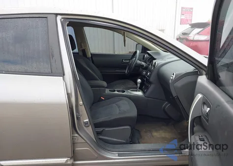 2014 Nissan Rogue Select S z USA, uszkodzony, nr VIN JN8AS5MT5EW609237